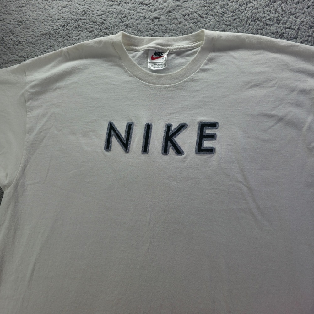 Vintage Nike Embroidered Center Swoosh Logo T-Shirt Mens XXL White